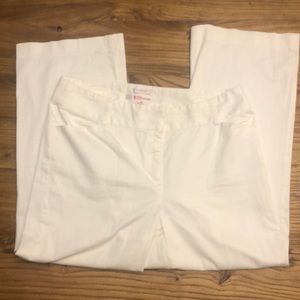 Nine & Co white capri pants